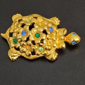 Vintage Avon Turtle Rhinestone Gold tone Brooch